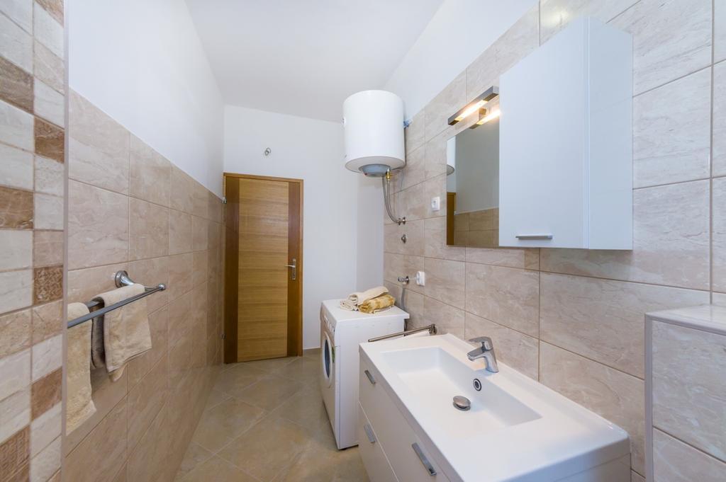 Apartment Sara ザダル 部屋 写真